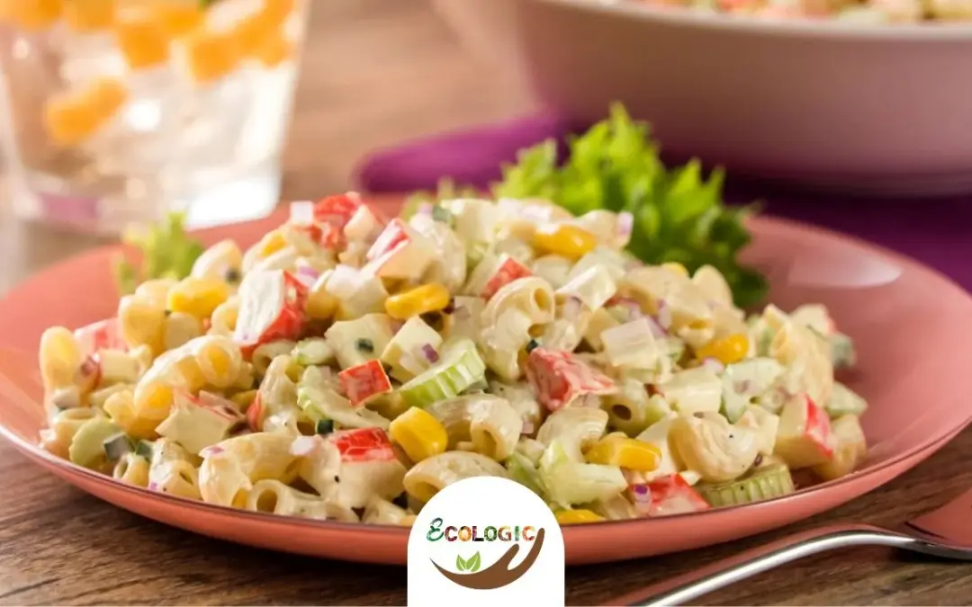 Ensalada cremosa de surimi con coditos